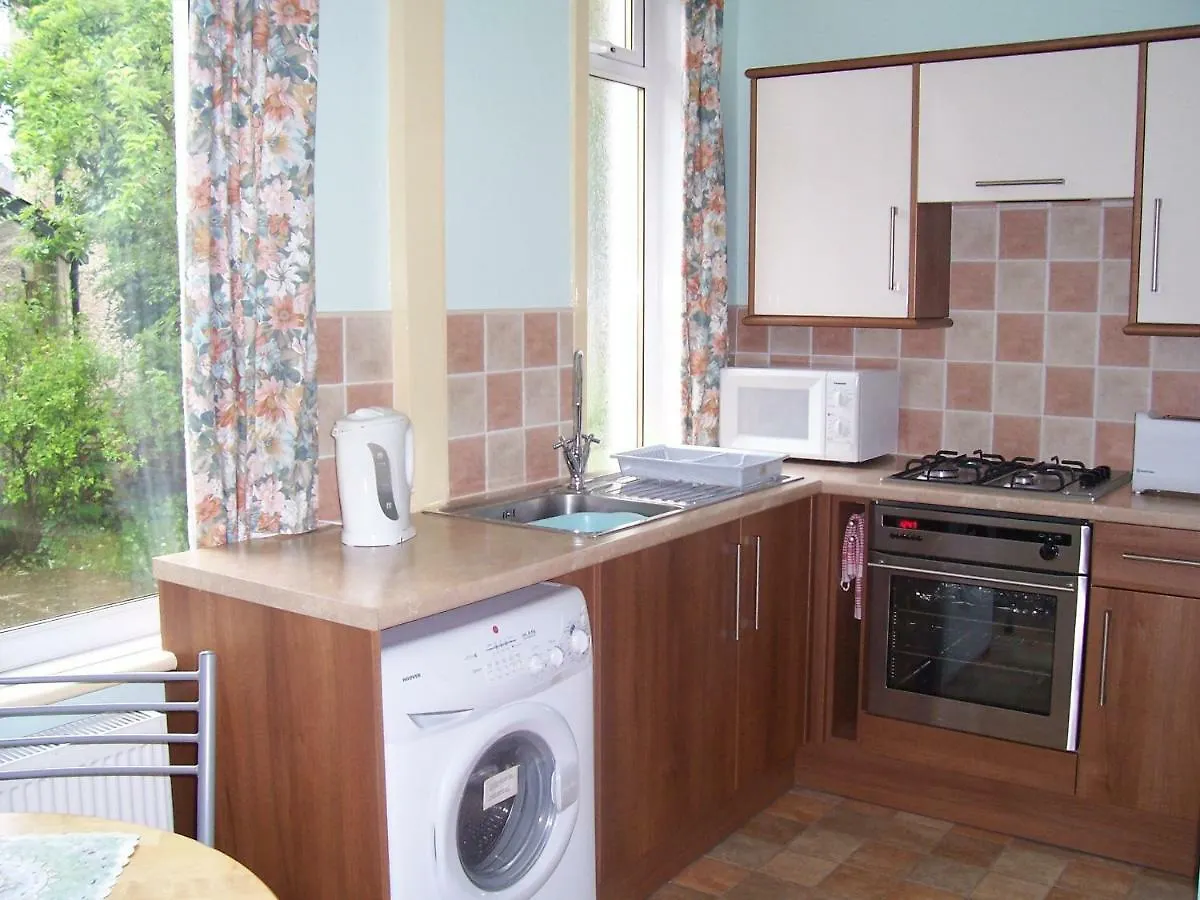 The Tops Self Catering Leeds  Holiday home Leeds (West Yorkshire)