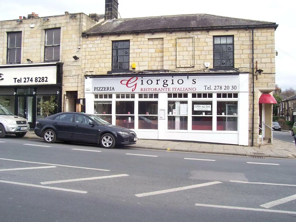The Tops Self Catering Leeds  0*, Leeds (West Yorkshire)