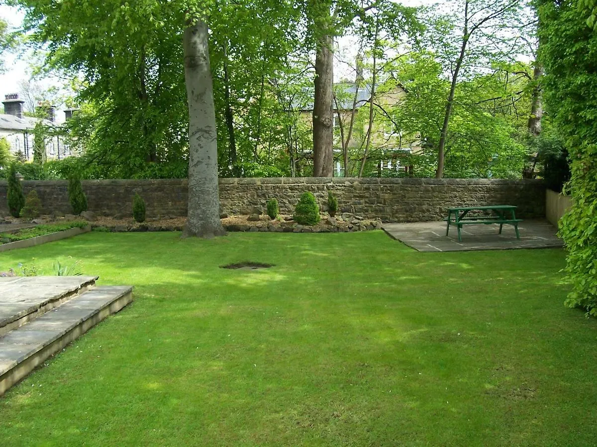 The Tops Self Catering Leeds  United Kingdom